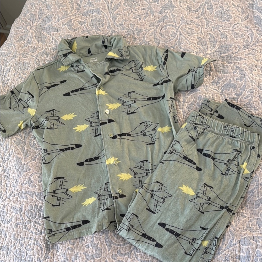 Kids Airplane Print Pajamas - Green